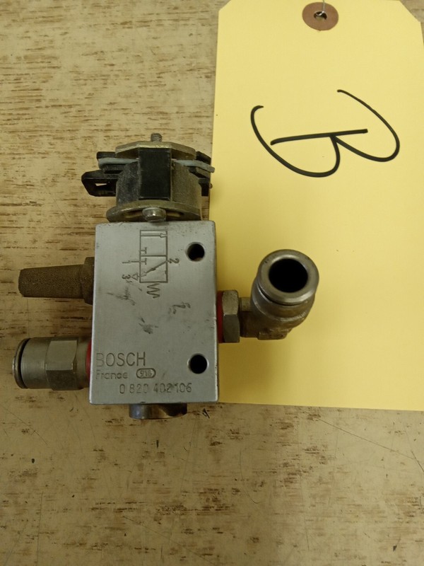 BOSCH 0 820 402 106 Valve Lever France 918 (B)