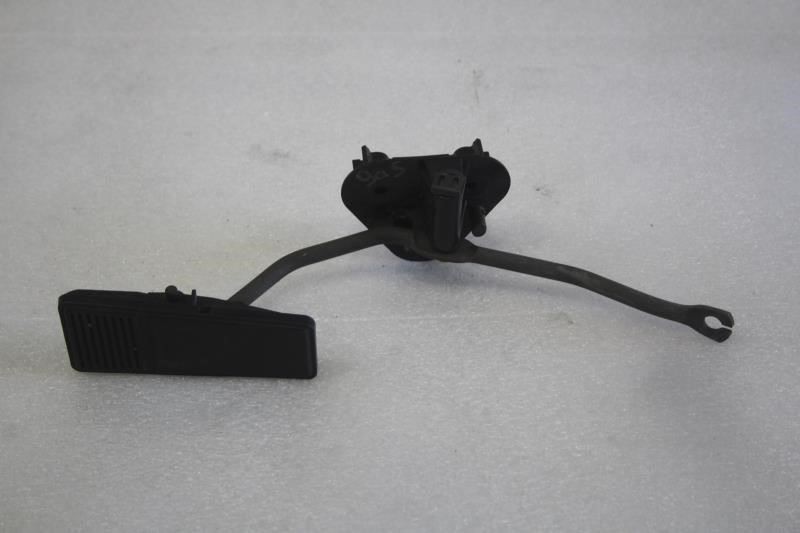 2000 2001 2002 2003 2004 BUICK REGAL ACCELERATOR PEDAL