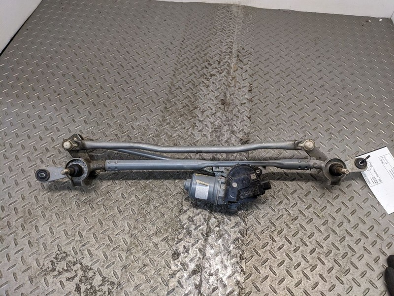 Windshield Wiper Motor Fits 17-25 PACIFICA 1181585