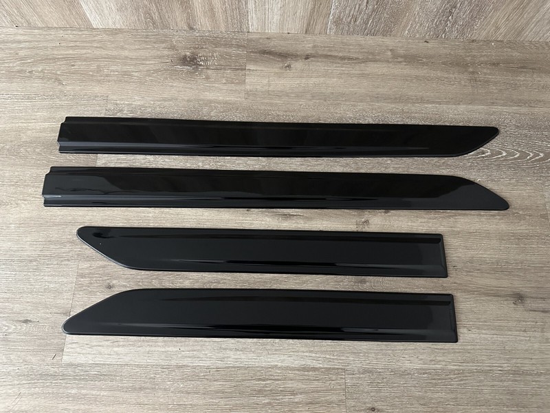 2023-25 HONDA PILOT DOOR MOULDING - 4 PIECE - OEM PART # 08P05-T90