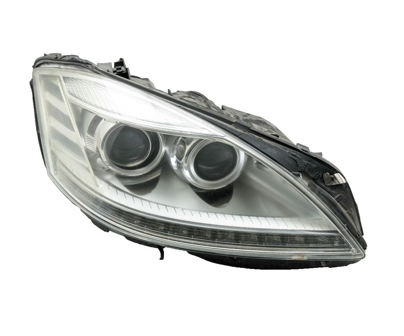 10-13 Mercedes W221 S550 Right Passenger Headlight Bi-Xenon OEM (broken tabs)