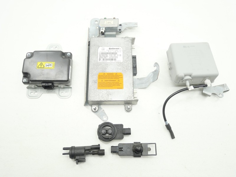 Used Communication Inverter Vacuum Valve Module Set 2007-2013 Mercedes S550 OEM