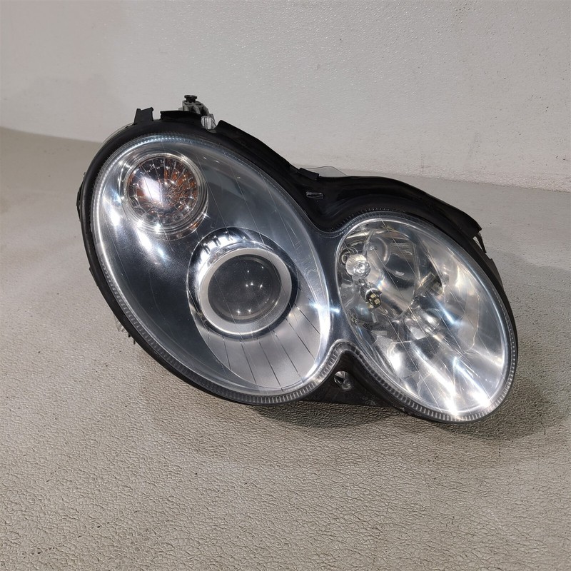 03-09 Mercedes CLK 500 AMG Passenger Side Xenon Head Light Lamp OEM Aa7492