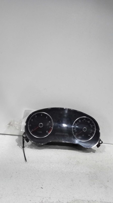 2013 Volkswagen Jetta Speedometer Gauge Blue OEM 5C6920952 95k Miles