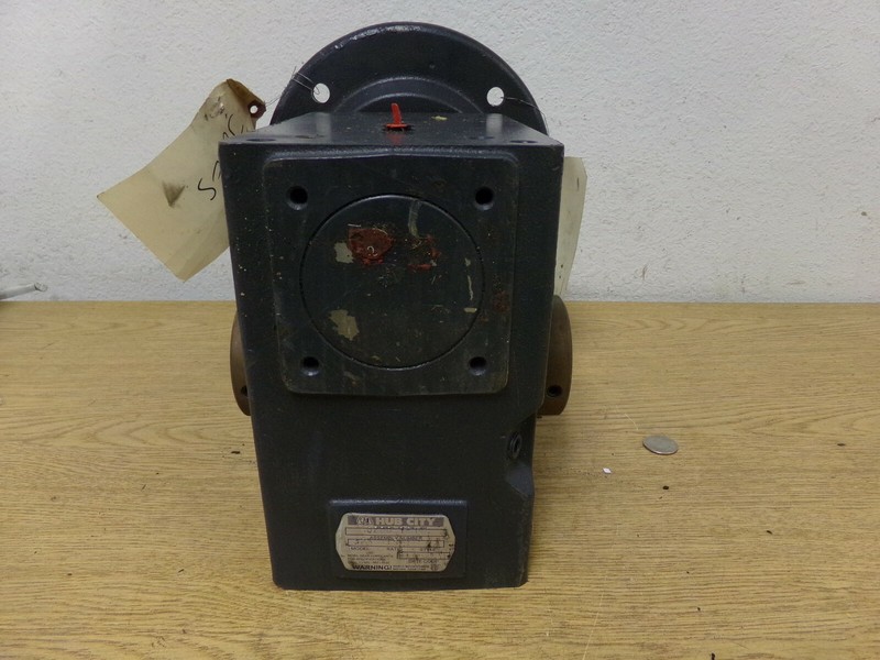 Hub City 0220-18343 Model 325 Gear reducer 71222935 8D11 1-3/4" Bore and 1"