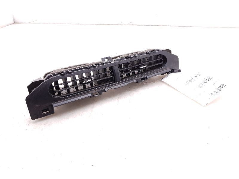 12 13 14 Toyota Prius C Center Dash AC Vents