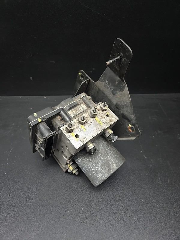 03-12 Maserati Quattroporte GT M139 OEM ABS Anti Lock Brake Pump Module