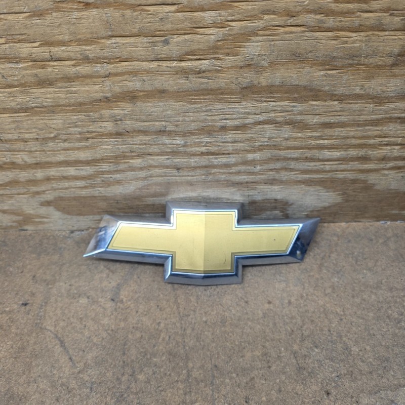 2018 2019 2020 2021 2022 2023 2024 CHEVROLET TRAVERSEGRILLE EMBLEM OEM