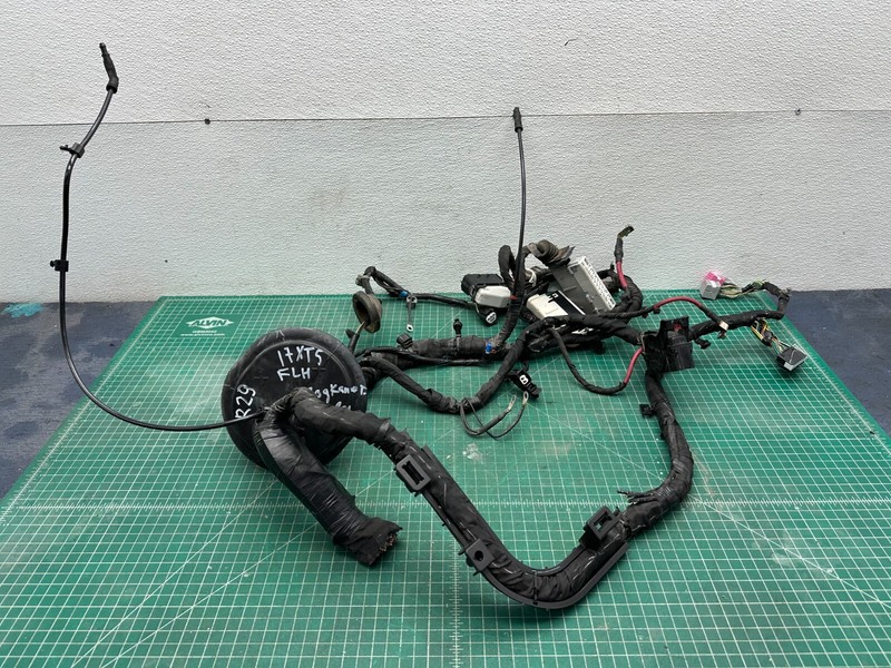 2017 Cadillac XT5 UNDER HOOD FRONT LEFT WIRE WIRING HARNESS OEM