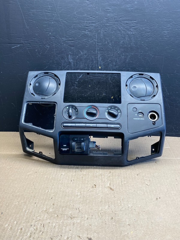 2008-2010 Ford F250 F350 Radio Climate Control Radio Dash Bezel Panel AC6375 DG