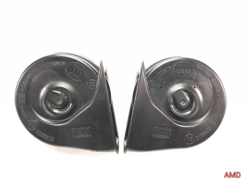 2011 BMW 335xi 335i 328i 328xi E92 E90 High / Low Pitch Horn Set 2pc 61337300151
