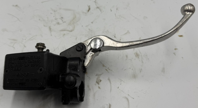 2005 Kawasaki ZR750K Right Brake Lever Master Cylinder ZR750 ZR 750 K ZR7 H7
