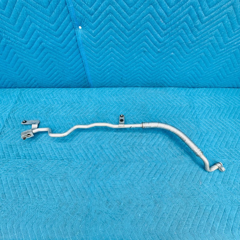 2012–2014 BMW 650i A/C Refrigerant Line OEM 9201925