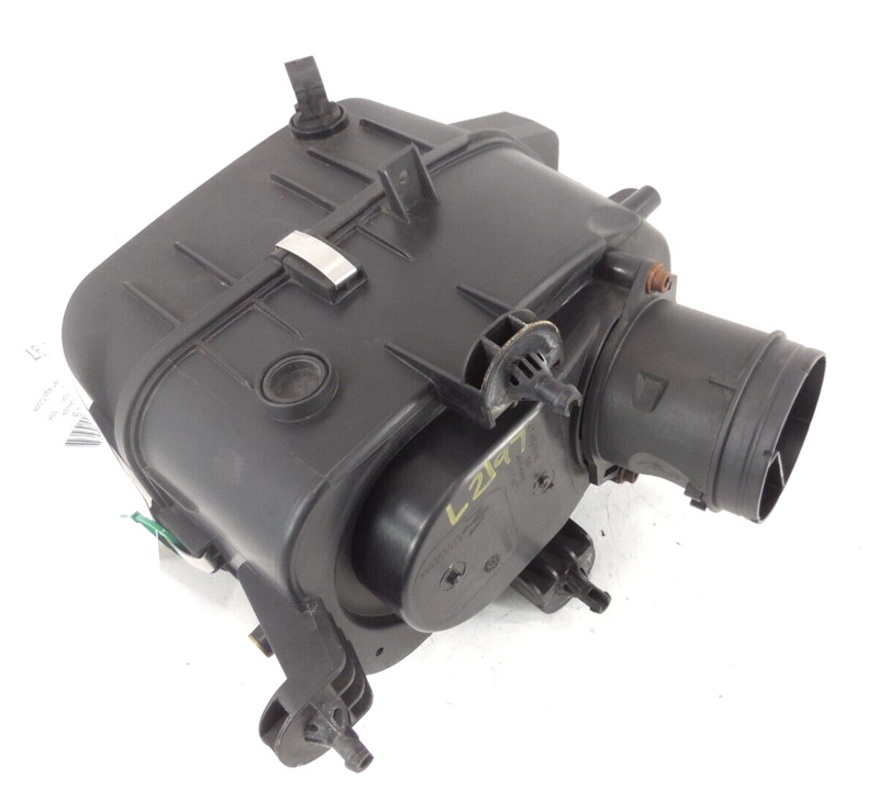 2014-2016 Maserati Quattroporte 3.0L Air Cleaner Housing Box Driver Left OEM