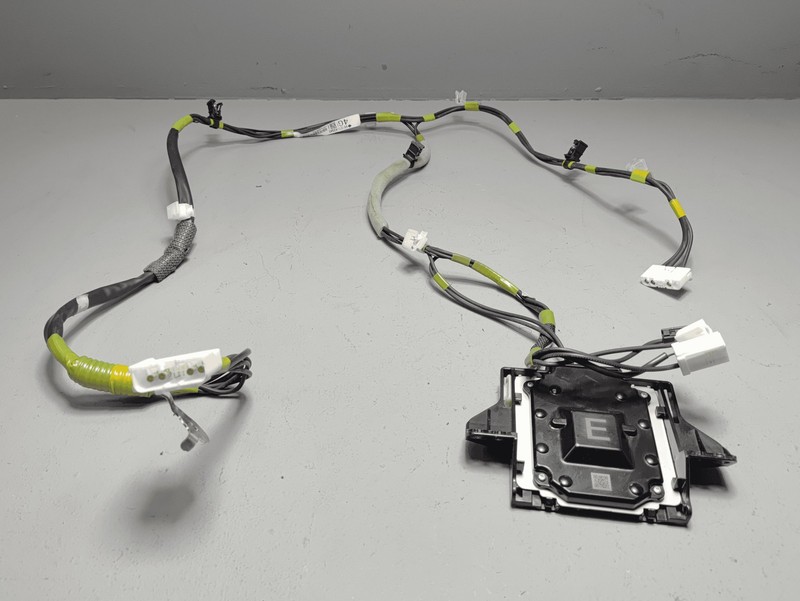 2019-23 Toyota RAV4 GPS Navigation Antenna Module W/ Wire Harness & Bracket OEM