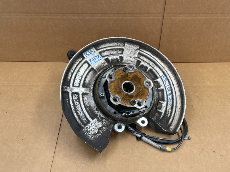 16 17 18 BMW F87 M2 Rear Right Passenger Spindle Knuckle Hub 1453 OEM
