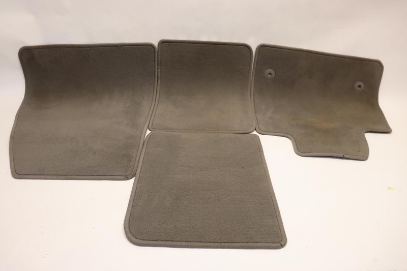 2017-2020 CADILLAC XT5 FRONT & REAR INTERIOR FLOOR MATS CLOTH SET OF 4 OEM