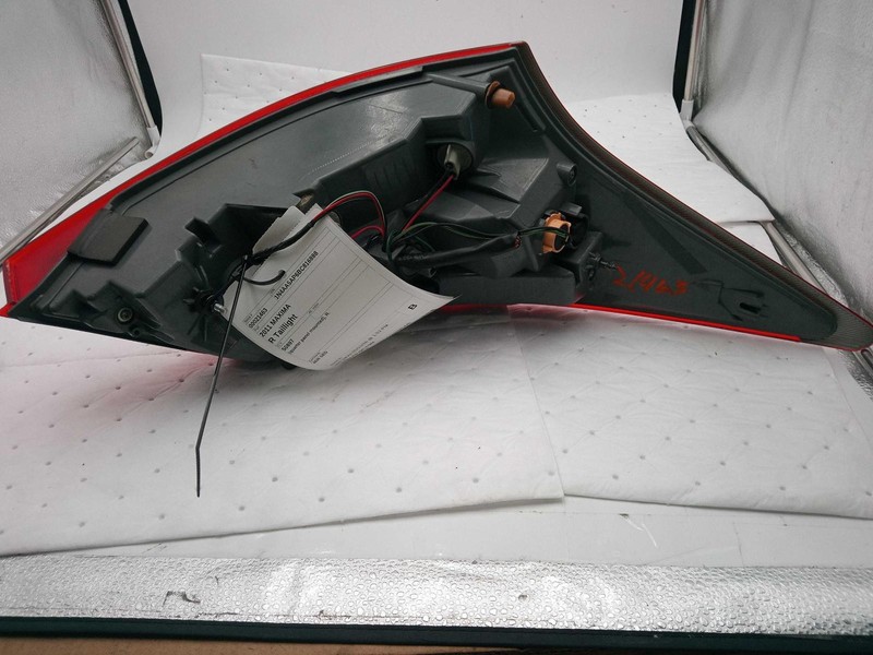 Used Right Tail Light Assembly fits: 2011 Nissan Maxima quarter panel mounted Ri