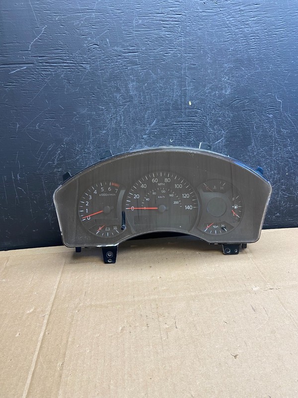 2006 Nissan Armada Speedometer Cluster Gauge Oem ad2134 DG