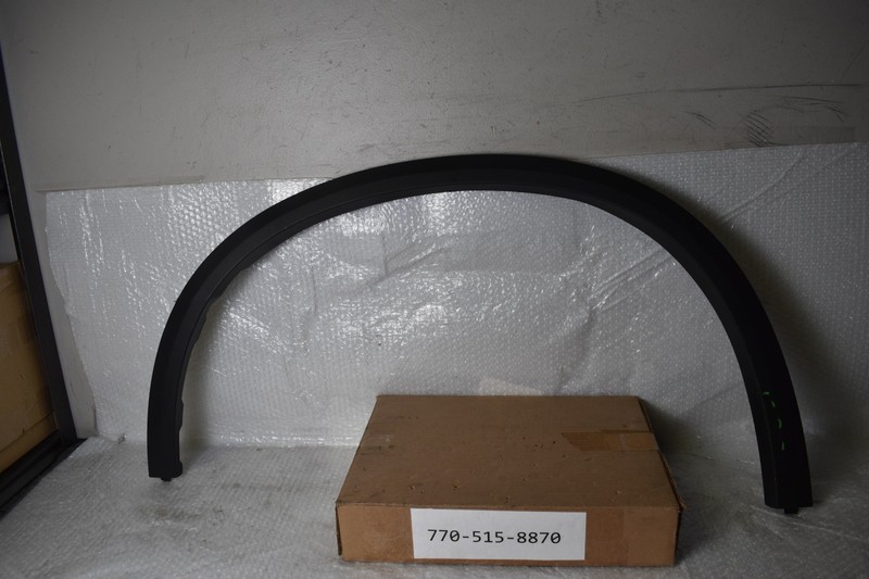 BMW X5 FRONT LEFT FENDER FLARE COVER 2019-2020 OEM 51777440917