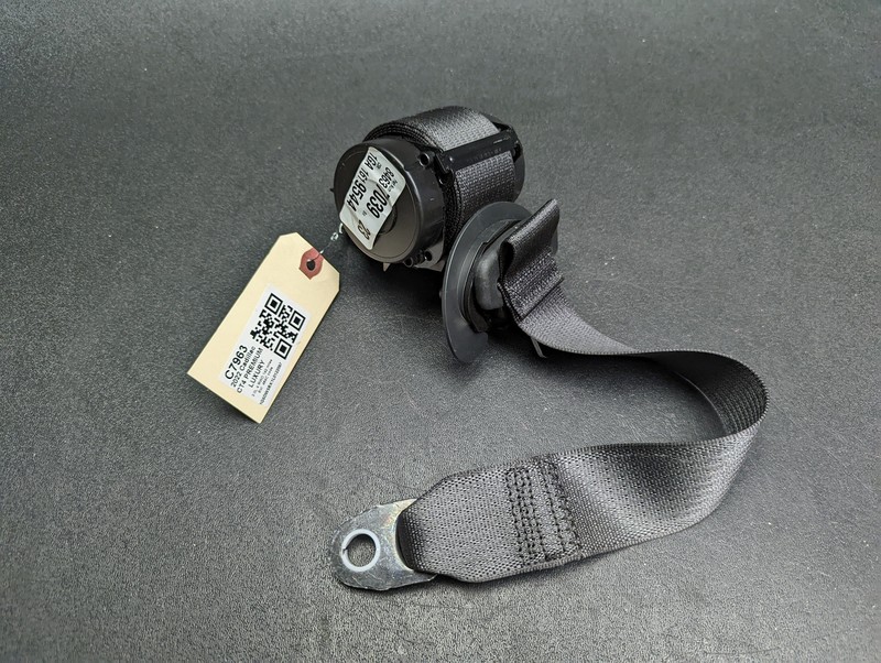 Rear Left Seat Belt Retractor 2022 Cadillac CT4 84637039 2020 2021