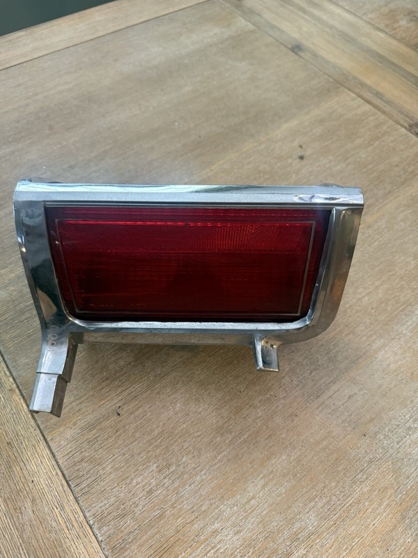 1975 1978 Lincoln Continental Left Driver tail light assembly 75 76 77 78