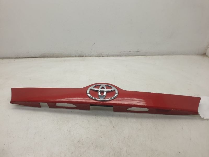 2012 TOYOTA CAMRY SE REAR TAIL FINISH PANEL