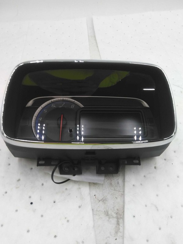 Used Speedometer Gauge fits: 2015 Chevrolet Trax cluster MPH ID 95440997 Grade A