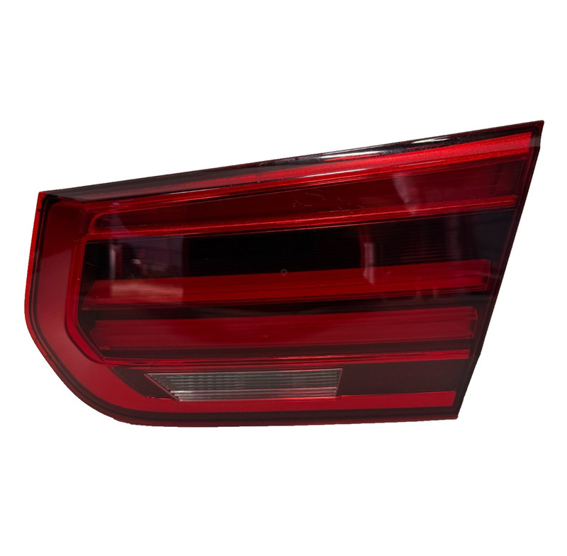 📌 16-19 BMW 320I INNER TAIL LIGHT OEM RIGHT PASSENGER SIDE LED 8736912207 OEM