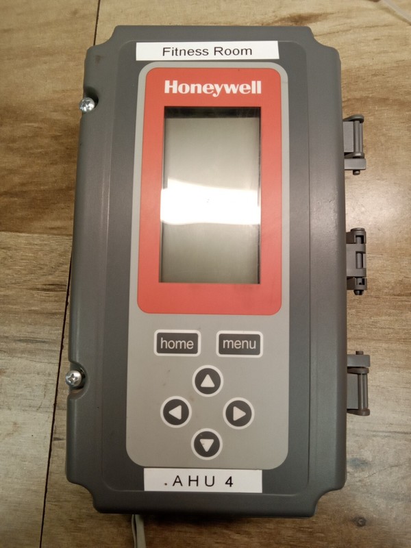 Honeywell T775M2030 Temperature Controller