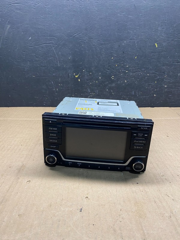 2018 Nissan NV1500 Radio AM FM CD Player Receiver Oem P9213 DG