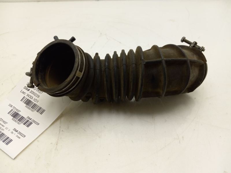 2007 TOYOTA MATRIX 1.8L 4CYL AIR CLEANER TUBE/RESONATOR