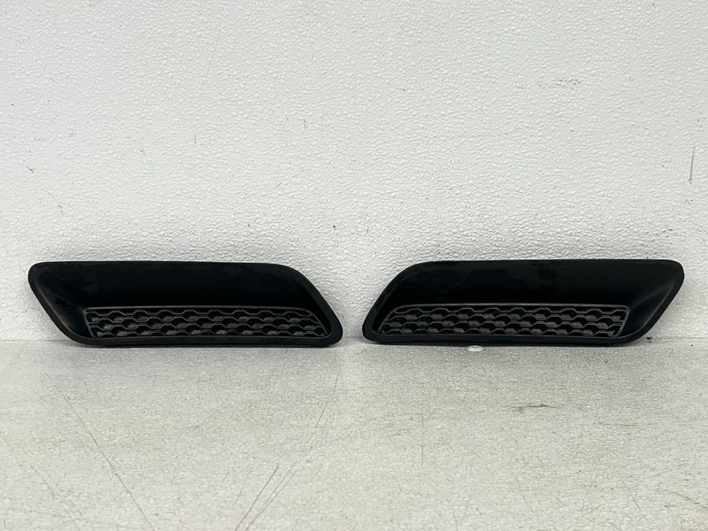⭐2011-2019 RAM 1500 REBEL FRONT LEFT & RIGHT HOOD GRILLE INSERTS OEM LOT2584