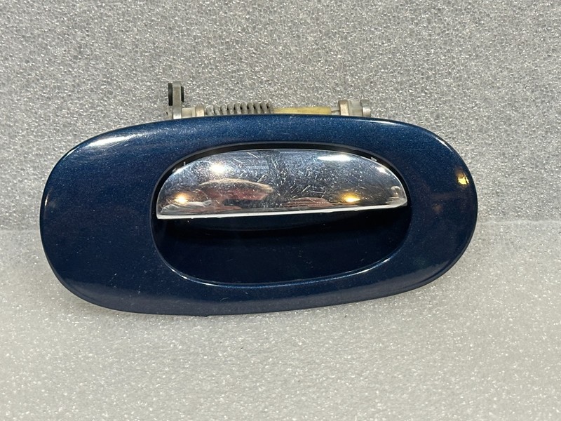 97-06 Jaguar XK8 XKR X100 Front Right Passenger Side Exterior Door Handle Oem