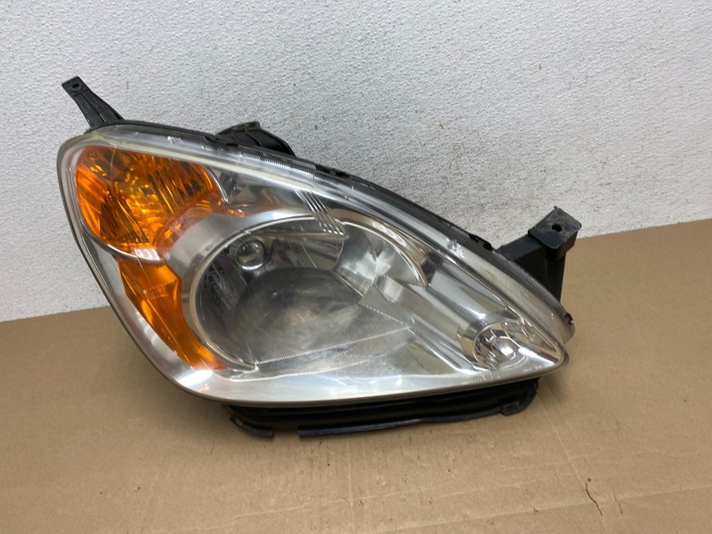 2002 to 2004 Honda CRV CR-V OEM Right Passenger RH Halogen Headlight AE4921 DW