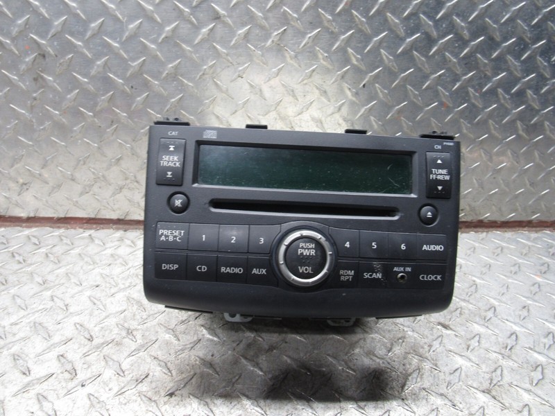 09 NISSAN ROGUE RECEIVER AM FM 6DISC CD US MARKET THRU 9/08 28185-JM000