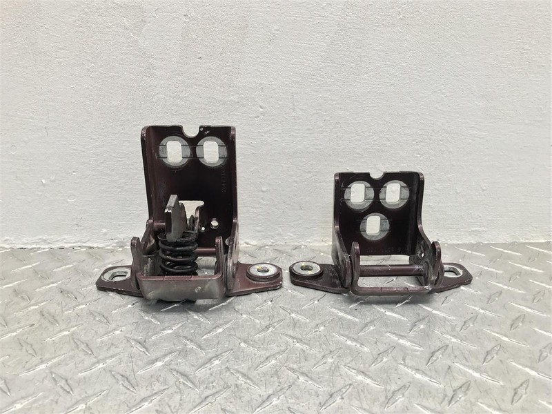 2005 DODGE DURANGO PASSENGER REAR DOOR HINGES SET OF 2 OEM 133.CH8D05