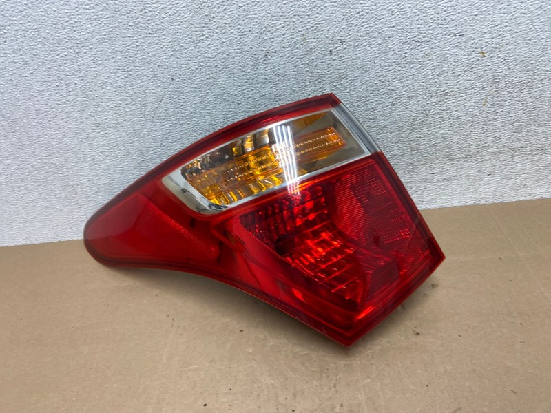 2007 to 2012 Hyundai Veracruz Tail Light Left Driver LH OEM AD5003 LK