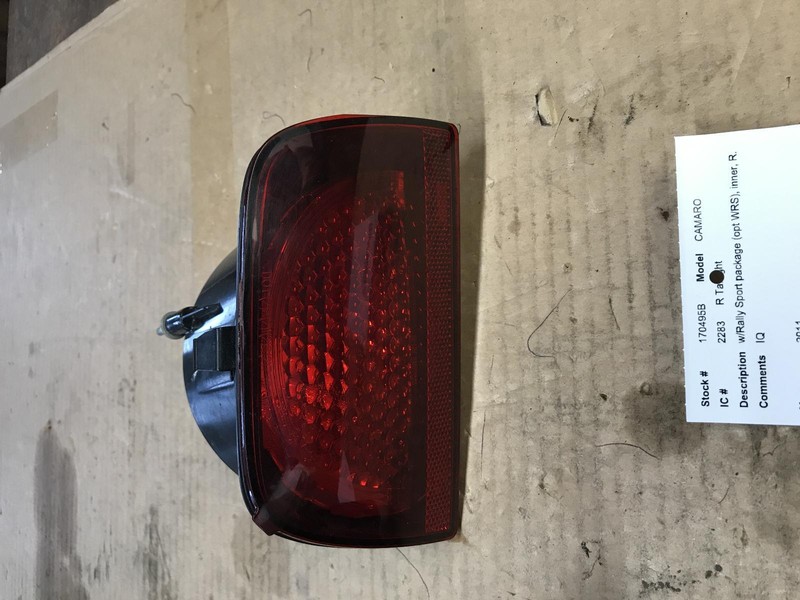 2011 CHEVROLET CAMARO Right passenger inner Taillight OEM 10 11 12 13