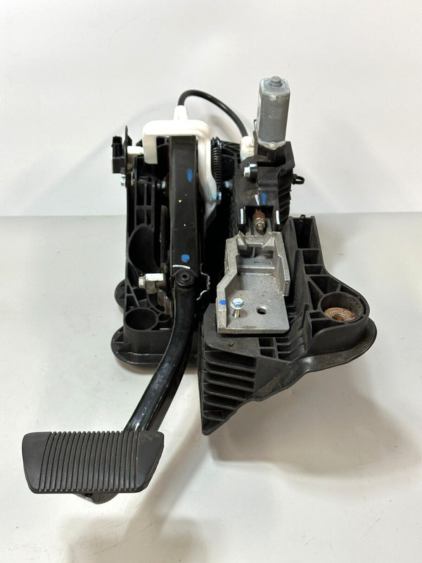 ✅2019, 2020 RAM 1500 POWER ADJUSTABLE BRAKE PEDAL ASSEMBLY OEM 68312752AK -MOPAR