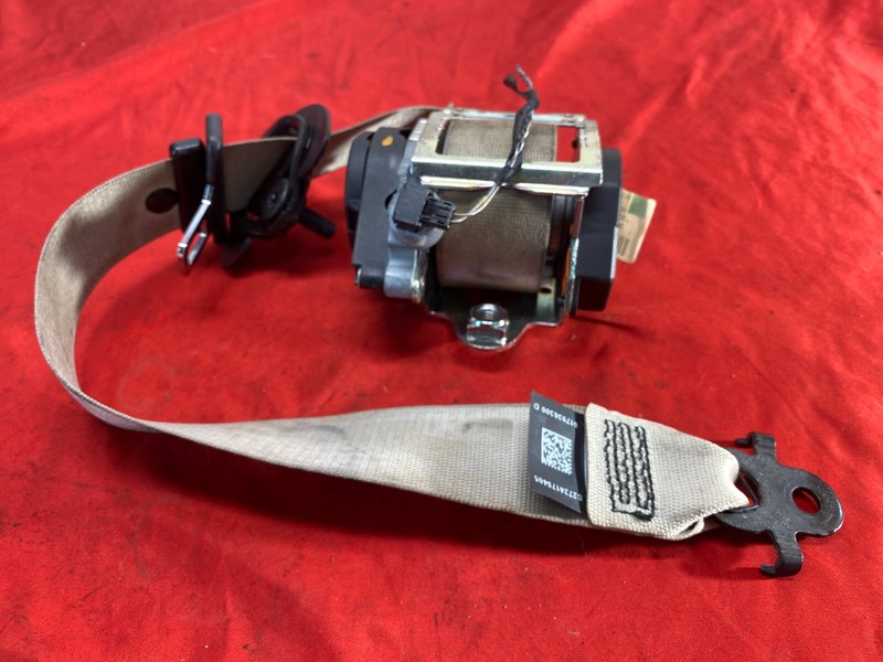 11-17 BMW F10 5 Series M5 Front Right Passenger Seatbelt Retractor Oyster OEM✅