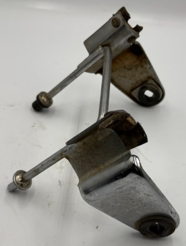 1987 Kawasaki LTD 305 KZ KZ305 CSR Headlight Holder Fork Clamp Bracket Mount H4
