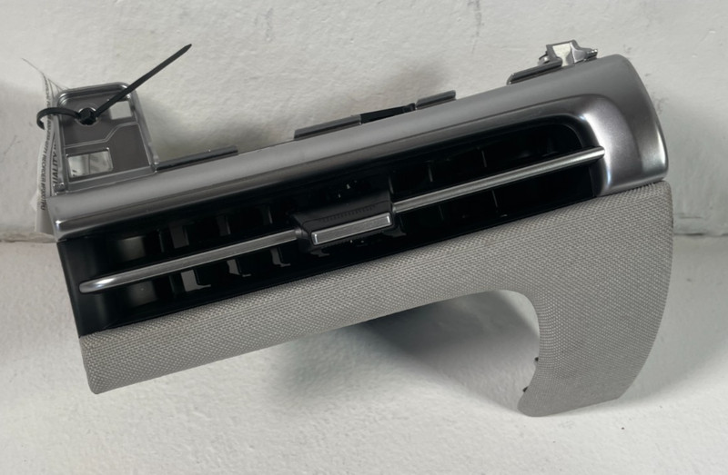2025 HYUNDAI TUCSON FRONT LEFT UPPER DASHBOARD AC AIR VENT GRILLE TRIM # 105922