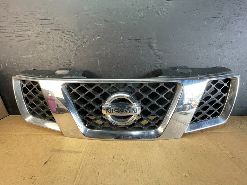2005 2006 2007 Nissan Pathfinder Chrome Front Upper Grill Grille Oem AC5148 DG