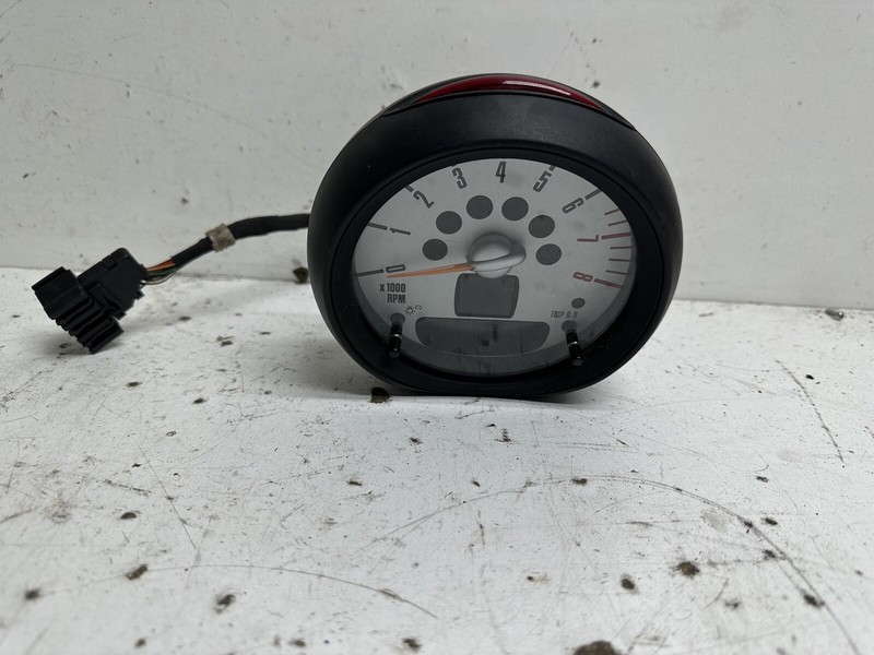 2007-2009 Mini Cooper HTBK Cluster Tachometer tach gauges instrument panel oem
