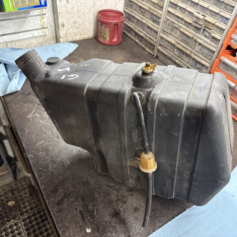 1980’s Yamaha Vintage G1 Two Stroke Golf Cart Gas Tan Fuel Cell