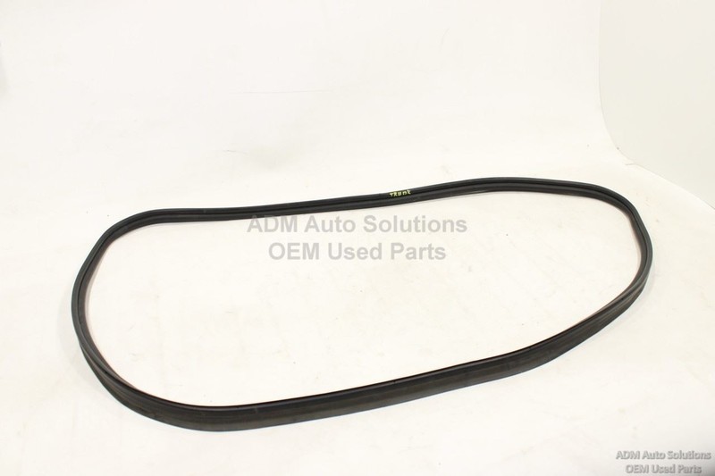 2014-2019 MERCEDES CLA250 SEDAN TRUNK WEATHERSTRIP SEAL ON BODY OEM