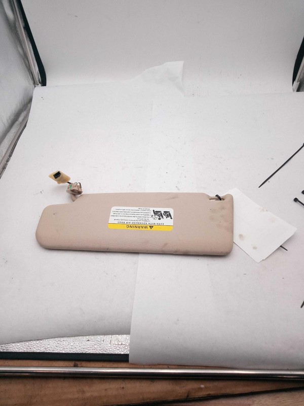 2014 Volkswagen Jetta Sun Visor Grey 4DR Sedan Used OEM Part 553768