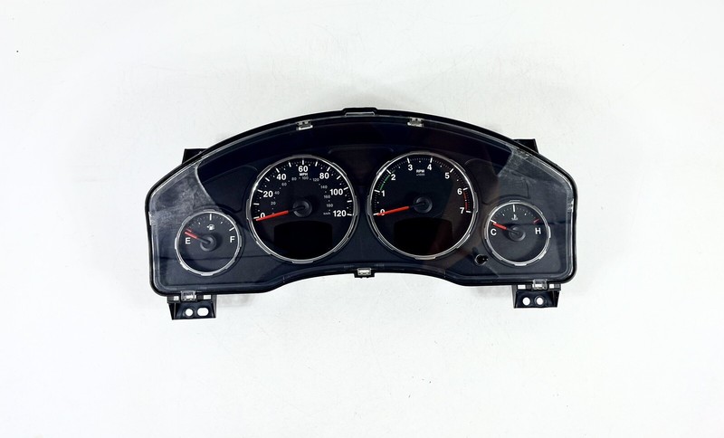 2011 Jeep Liberty Speedometer Instrument Gauge Cluster 186,022 Miles OEM
