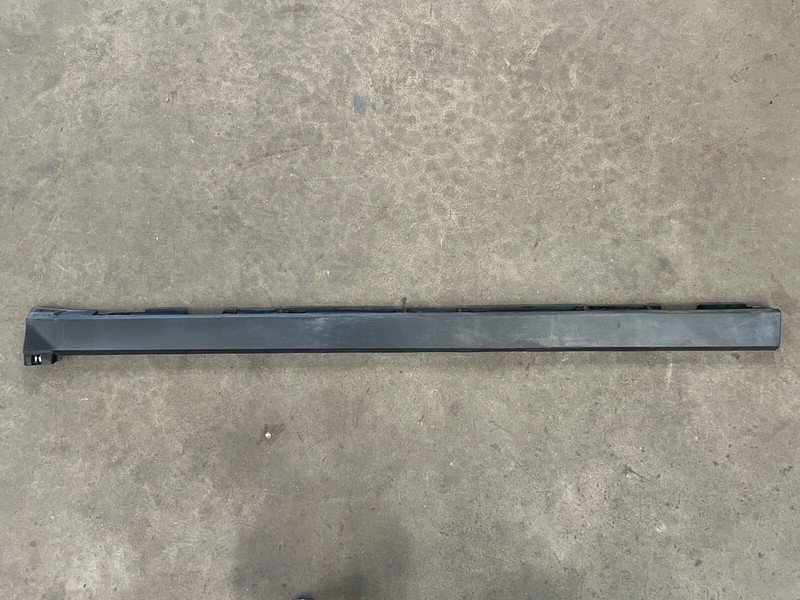 ⭐2017-2020 JAGUAR F-PACE LEFT DRIVERS SIDE SKIRT ROCKER PANEL BLACK OEM LOT2536